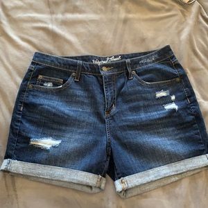 Universal Thread shorts